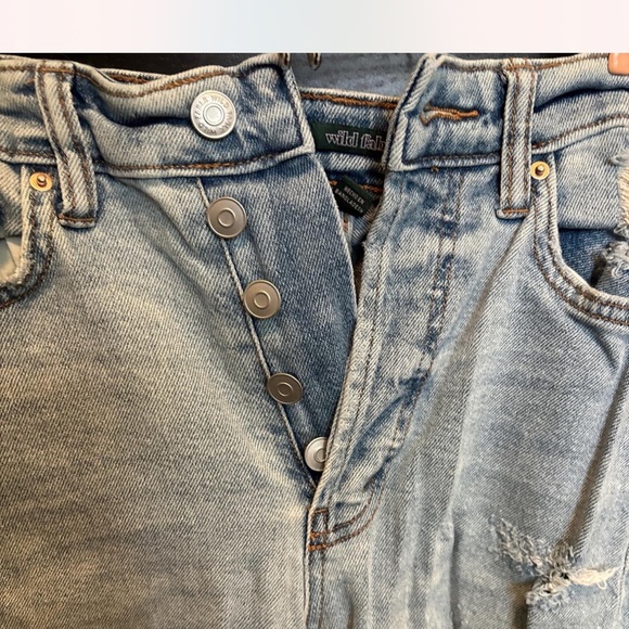 Wild Fable Light Blue Distressed Straight Leg Jeans - Picture 4 of 5